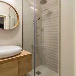 Urban 1br Loft Residences - Modern Comfort In Center 公寓 *