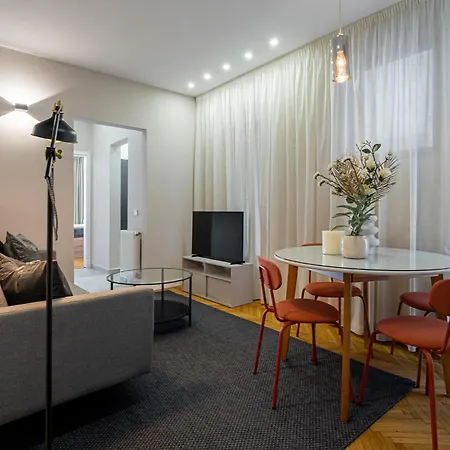 Urban 1br Loft Residences - Modern Comfort In Center *