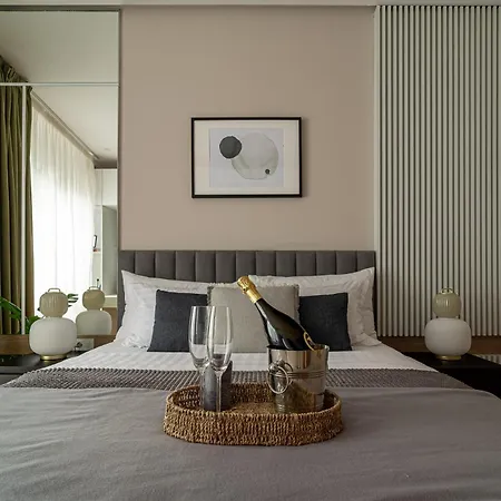 Urban 1br Loft Residences - Modern Comfort In Center Bukareszt