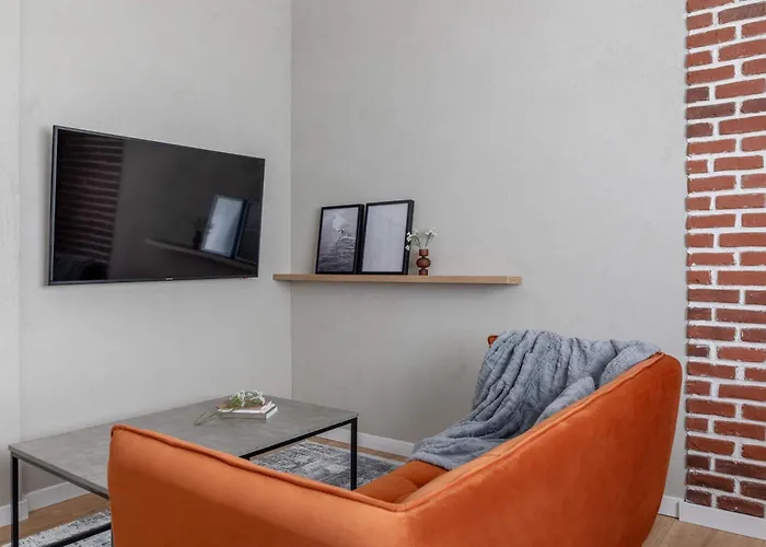 Urban 1br Loft Residences - Modern Comfort In Center