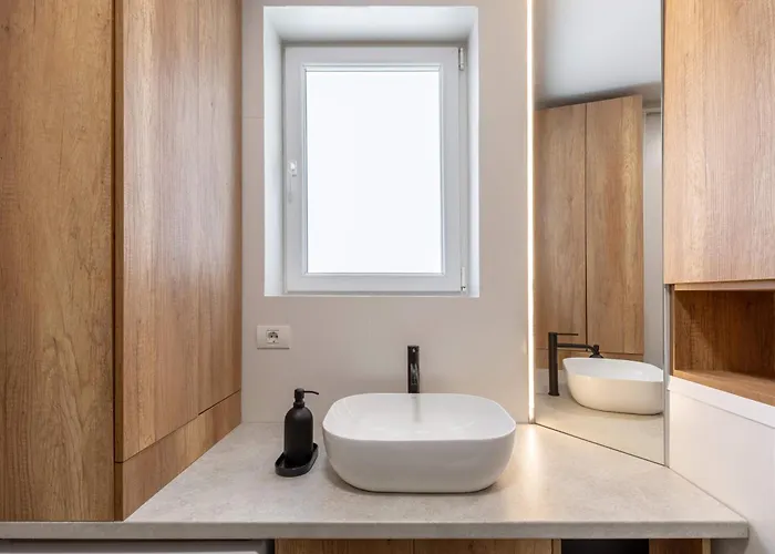 Urban 1br Loft Residences - Modern Comfort In Center Apartment Bukarest