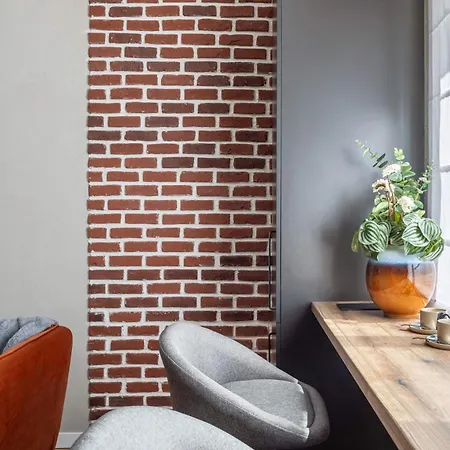 Apartment Urban 1br Loft Residences - Modern Comfort In Center *