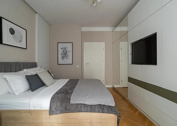 Urban 1br Loft Residences - Modern Comfort In Center Διαμέρισμα *